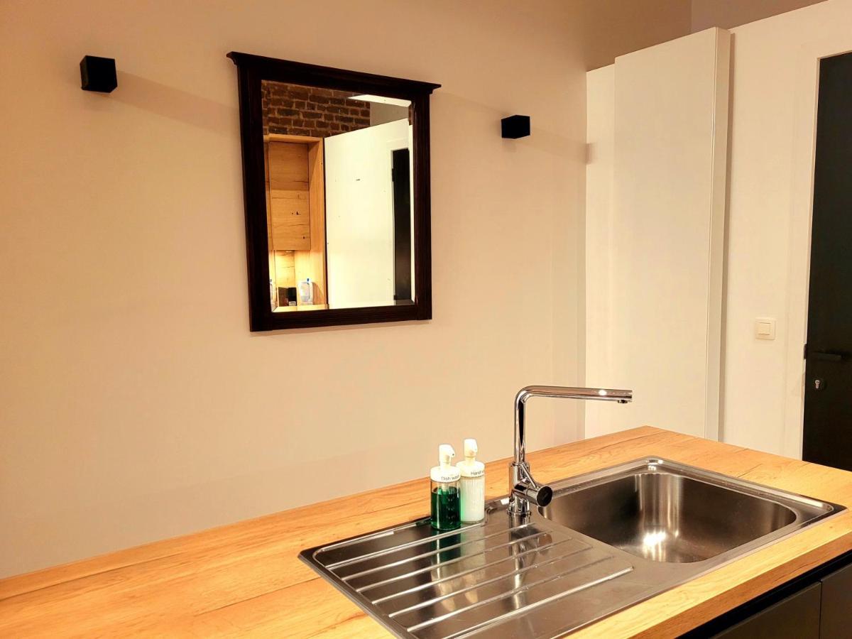 Brand New Camelia Room With Private Bathroom Bruxelles Eksteriør billede
